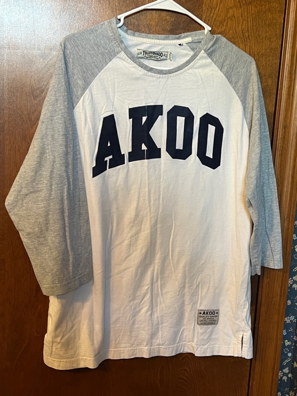 AKOO White and Gray Raglan Baseball Tee with Navy Logo (Vintage?)